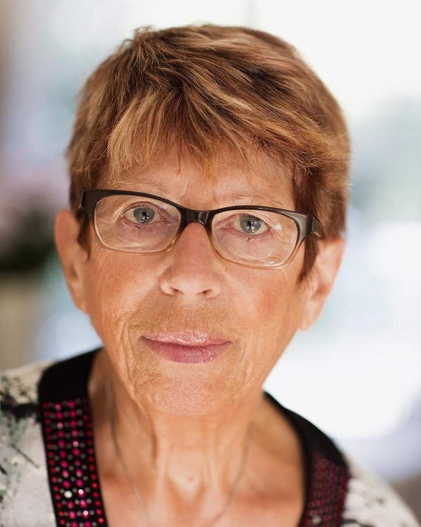 Septembre 2012 Michèle sur la terrasse site.JPG